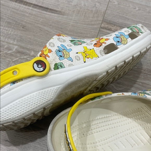 Crocs Classic Pokemon 2 unisex shoes women’s size 11 men’s size 9 - Picture 9 of 10
